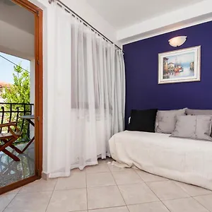  Apartment Vanda